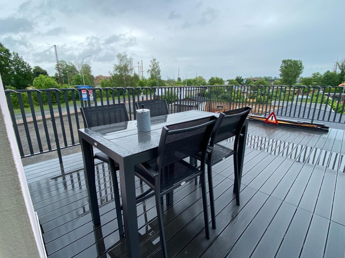 2 Raum Apartment Mit Terrasse, Hell Und Stilvoll Borna Eksteriør billede